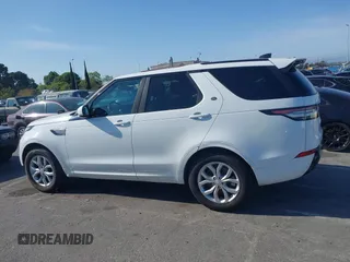 2017 Land Rover Discovery SE with VIN SALRGBBV7HA046897, listed as a IAAI auction lot 41988565 with 108,162 mi miles. Bid and sale history available at carsss.com. Image 14.