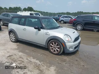 2014 MINI Clubman S z VIN WMWZG3C5XET801033, wystawiony jako IAAI lot #42411928 z przebiegiem 108 803 mil mil oraz . Historia ofert i sprzedaży dostępna na DreamBid. Obrazek 1.