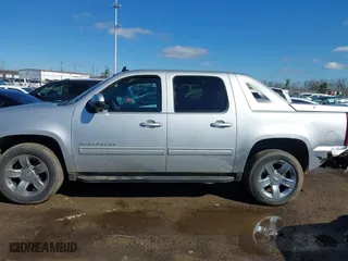 2012 Chevrolet Avalanche LS with VIN 3GNTKEE74CG143616, listed as a IAAI auction lot 41818073 with 209,041 mi miles. Bid and sale history available at carsss.com. Image 14.