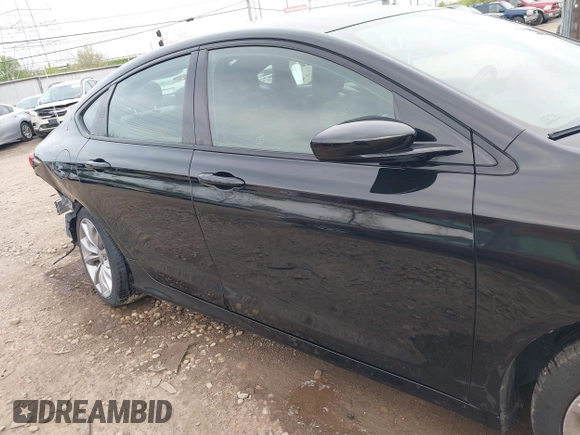 2015 Chrysler 200 S with VIN 1C3CCCBG9FN518690, listed as a IAAI auction lot 42026576 with 45,971 mi miles. Bid and sale history available at carsss.com. Image 1.