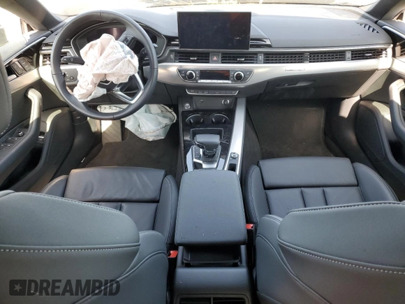 2024 Audi A5 Sportback S line Premium z VIN WAUDACF58RA084690, wystawiony jako Copart lot #60849475 z przebiegiem Nie podano mil oraz Szkoda całkowita • Salvage title. Historia ofert i sprzedaży dostępna na DreamBid. Obrazek 8.