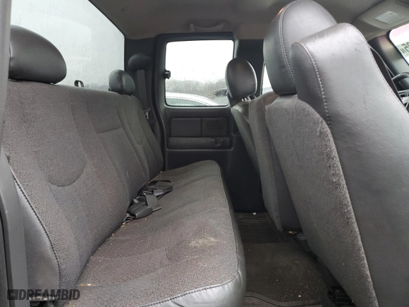 2003 Chevrolet Silverado 1500 LS with VIN 2GCEC19V231299002, listed as a Copart auction lot 47322695 with 132,530 mi miles and Clean Title. Bid and sale history available at carsss.com. Image 10.