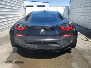 2015 BMW i8 z VIN WBY2Z2C57FV391448, wystawiony jako Copart lot #49895954 z przebiegiem 84 874 mil mil oraz . Historia ofert i sprzedaży dostępna na DreamBid. Obrazek 6.