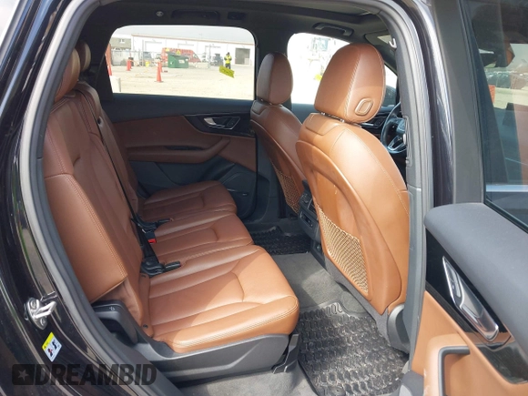 2019 Audi Q7 Premium Plus z VIN WA1LAAF71KD000972, wystawiony jako IAAI lot #42009446 z przebiegiem 37 237 mil mil oraz . Historia ofert i sprzedaży dostępna na DreamBid. Obrazek 8.