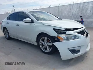 2015 Nissan Altima 2.5 z VIN 1N4AL3AP1FN397924, wystawiony jako IAAI lot #41691805 z przebiegiem 175 367 mil mil oraz . Historia ofert i sprzedaży dostępna na DreamBid. Obrazek 1.