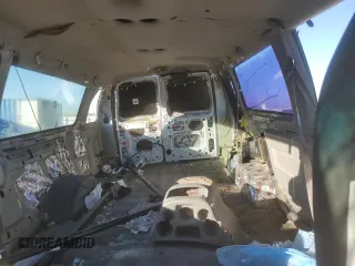 2002 Ford Econoline Passenger XL с VIN 1FBSS31S92HA05274, выставлен на аукционе Copart как лот 85349444 с пробегом 492 474 миль миль и Списание • Salvage title. История ставок и продаж доступна на DreamBid. Изображение 10.