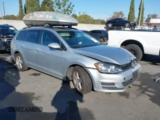 2015 Volkswagen Golf SportWagen TDI S with VIN 3VWCA7AU3FM513685, listed as a IAAI auction lot 40745024 with 71,467 mi miles. Bid and sale history available at carsss.com. Image 1.