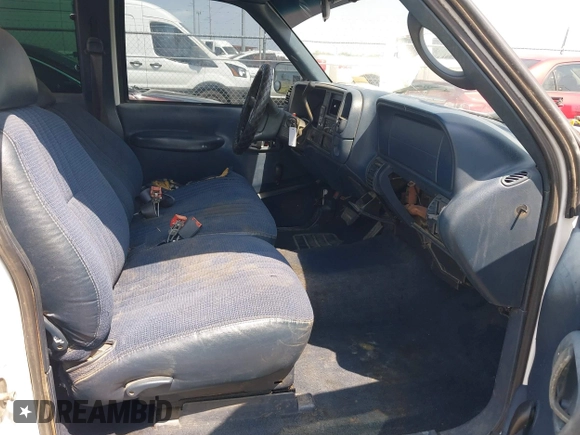 1998 Chevrolet Silverado 1500 with VIN 1GCEC19M0WE194095, listed as a IAAI auction lot 42162707 with 216,468 mi miles and . Bid and sale history available at DreamBid. Image 5.