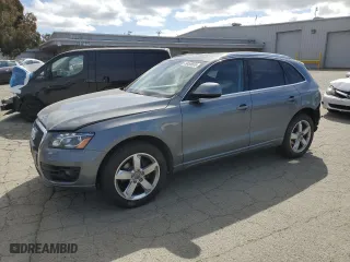 2012 Audi Q5 2.0T Premium Plus with VIN WA1LFAFPXCA105952, listed as a Copart auction lot 49459555 with 103,439 mi miles and Salvage Title. Bid and sale history available at carsss.com. Image 1.