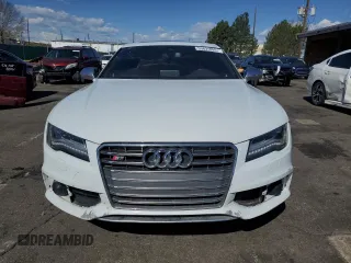 2014 Audi S7 Prestige z VIN WAUW2AFC4EN051777, wystawiony jako Copart lot #53831895 z przebiegiem 81 841 mil mil oraz Szkoda całkowita • Salvage title. Historia ofert i sprzedaży dostępna na DreamBid. Obrazek 5.