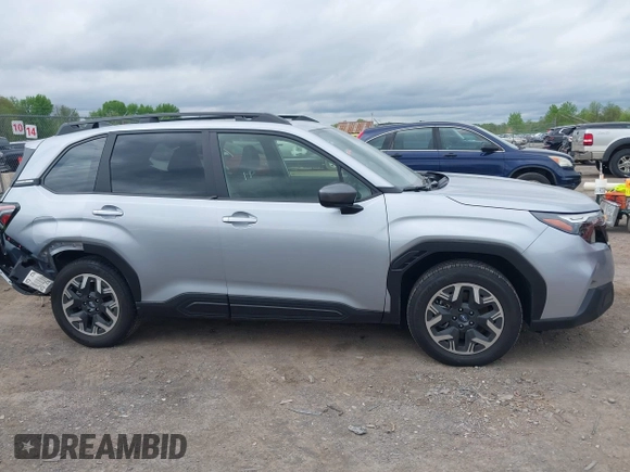 2025 Subaru Forester Premium z VIN JF2SLDDC1SH441525, wystawiony jako IAAI lot #42276340 z przebiegiem 6 389 mil mil oraz . Historia ofert i sprzedaży dostępna na DreamBid. Obrazek 14.