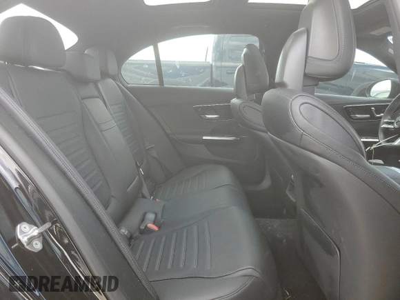 2023 Mercedes-Benz C 300 z VIN W1KAF4HB2PR104937, wystawiony jako Copart lot #63710965 z przebiegiem 21 459 mil mil oraz Szkoda całkowita • Salvage title. Historia ofert i sprzedaży dostępna na DreamBid. Obrazek 10.