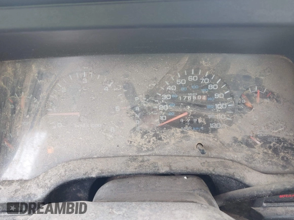 1997 Dodge 1500 z VIN 1B7HC16Y7VS271114, wystawiony jako IAAI lot #41929789 z przebiegiem 176 504 mil mil oraz . Historia ofert i sprzedaży dostępna na DreamBid. Obrazek 7.