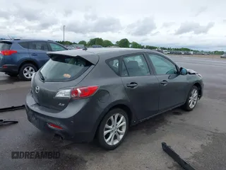 2010 Mazda 3 S Sport z VIN JM1BL1H53A1346853, wystawiony jako IAAI lot #42289085 z przebiegiem 162 640 mil mil oraz . Historia ofert i sprzedaży dostępna na DreamBid. Obrazek 4.