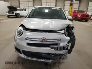 2016 FIAT 500X Lounge z VIN ZFBCFYDT9GP339746, wystawiony jako Copart lot #55248725 z przebiegiem 69 231 mil mil oraz Tytuł czysty. Historia ofert i sprzedaży dostępna na DreamBid. Obrazek 5.