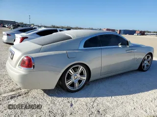 2015 Rolls-Royce Wraith z VIN SCA665C52FUX85269, wystawiony jako Copart lot #77326374 z przebiegiem Nie podano mil oraz Szkody całkowita. Historia ofert i sprzedaży dostępna na DreamBid. Obrazek 3.