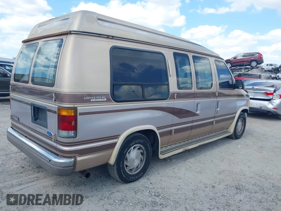 1994 Ford Econoline Cargo with VIN 1FDEE14N5RHB72537, listed as a IAAI auction lot 41968893 with 245,866 mi miles. Bid and sale history available at carsss.com. Image 4.