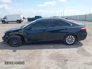 2016 Toyota Camry XLE with VIN 4T1BF1FK4GU614277, listed as a IAAI auction lot 41775707 with 154,237 mi miles. Bid and sale history available at carsss.com. Image 14.
