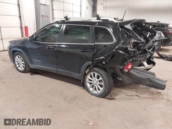 2019 Jeep Cherokee Latitude with VIN 1C4PJLCB7KD175755, listed as a IAAI auction lot 40954585 with 88,583 mi miles. Bid and sale history available at carsss.com. Image 3.