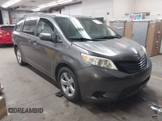 2012 Toyota Sienna LE AAS with VIN 5TDKK3DC0CS177643, listed as a IAAI auction lot 41845652 with 164,771 mi miles. Bid and sale history available at carsss.com. Image 1.
