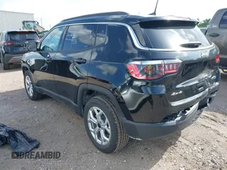 2025 Jeep Compass Latitude с VIN 3C4NJDBN7ST548876, выставлен на аукционе IAAI как лот 42546034 с пробегом 7 724 миль миль и . История ставок и продаж доступна на DreamBid. Изображение 3.