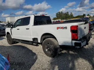 2024 Ford Super Duty F-250 SRW XL with VIN 1FT8W2BN0REE45537, listed as a Copart auction lot 42058065 with 2,429 mi miles and Salvage Title. Bid and sale history available at carsss.com. Image 2.
