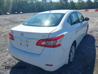2015 Nissan Sentra SV z VIN 3N1AB7AP5FY314134, wystawiony jako IAAI lot #42265823 z przebiegiem 106 813 mil mil oraz . Historia ofert i sprzedaży dostępna na DreamBid. Obrazek 4.