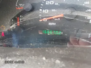 2003 Ford Excursion Limited с VIN 1FMNU43S83EC62057, выставлен на аукционе IAAI как лот 42392383 с пробегом 166 670 миль миль и . История ставок и продаж доступна на DreamBid. Изображение 15.