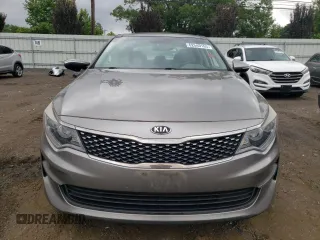 2016 Kia Optima EX z VIN 5XXGU4L3XGG071893, wystawiony jako Copart lot #62540165 z przebiegiem 12 781 mil mil oraz Szkoda całkowita • Salvage title. Historia ofert i sprzedaży dostępna na DreamBid. Obrazek 5.