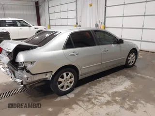 2005 Honda Accord EX-L z VIN 1HGCM66535A037120, wystawiony jako IAAI lot #41452539 z przebiegiem 173 382 mil mil oraz . Historia ofert i sprzedaży dostępna na DreamBid. Obrazek 4.