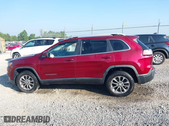 2019 Jeep Cherokee Latitude Plus z VIN 1C4PJMLX0KD101546, wystawiony jako IAAI lot #42388731 z przebiegiem 86 920 mil mil oraz . Historia ofert i sprzedaży dostępna na DreamBid. Obrazek 14.