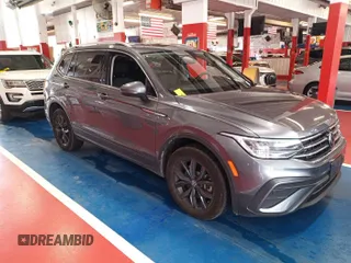 2024 Volkswagen Tiguan SE с VIN 3VV3B7AX1RM086796, выставлен на аукционе IAAI как лот 42796137 с пробегом 26 696 миль миль и . История ставок и продаж доступна на DreamBid. Изображение 30.