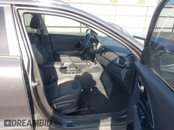 2018 Kia Niro EX with VIN KNDCC3LC4J5145574, listed as a IAAI auction lot 42131259 with 18,823 mi miles and . Bid and sale history available at DreamBid. Image 5.