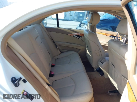 2009 Mercedes-Benz E-Class Luxury 3.5L with VIN WDBUF56X99B407610, listed as a IAAI auction lot 42173139 with 159,658 mi miles. Bid and sale history available at carsss.com. Image 8.