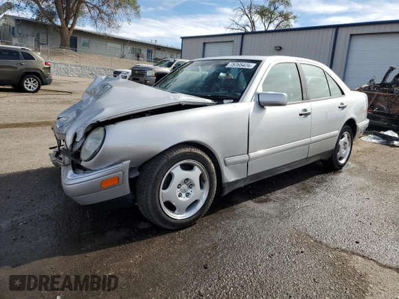 1997 Mercedes-Benz E-Class with VIN WDBJF72F7VA316668, listed as a Copart auction lot 75765424 with 54,106 mi miles and Salvage Title. Bid and sale history available at carsss.com. Image 1.
