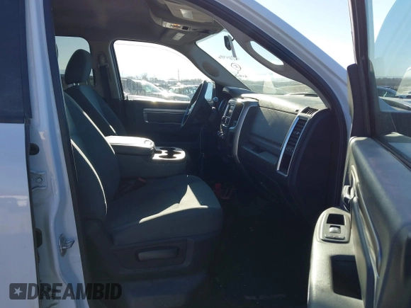 2018 Ram 2500 Big Horn with VIN 3C6TR5DTXJG402245, listed as a IAAI auction lot 41784996 with 195,935 mi miles. Bid and sale history available at carsss.com. Image 5.