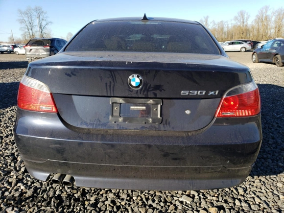 2007 BMW 5 Series 530xi with VIN WBANF73537CY16551, listed as a Copart auction lot 42443745 with 129,104 mi miles and Salvage Title. Bid and sale history available at carsss.com. Image 6.