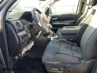 2017 Toyota Tundra 4WD SR5 with VIN 5TFDW5F14HX605266, listed as a Copart auction lot 49847835 with 73,181 mi miles and Salvage Title. Bid and sale history available at carsss.com. Image 7.