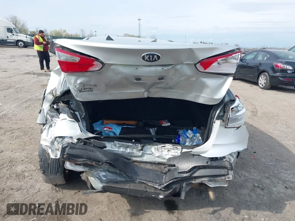 2014 Kia Forte LX with VIN KNAFX4A61E5081257, listed as a IAAI auction lot 42011042 with Not Provided miles and . Bid and sale history available at carsss.com. Image 6.