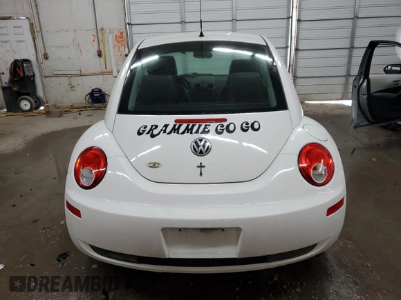 2009 Volkswagen New Beetle Coupe S with VIN 3VWPW31C29M511143, listed as a Copart auction lot 80123514 with 77,784 mi miles and Salvage Title. Bid and sale history available at carsss.com. Image 6.