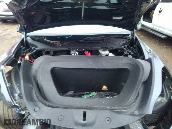 2024 Tesla Model Y Long Range z VIN 7SAYGDEE7RA214802, wystawiony jako IAAI lot #41118623 z przebiegiem 12 336 mil mil oraz . Historia ofert i sprzedaży dostępna na DreamBid. Obrazek 10.