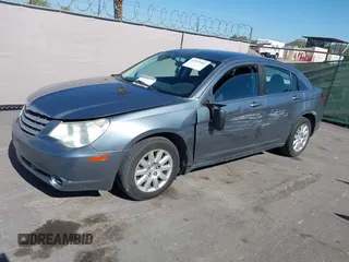 2010 Chrysler Sebring Touring z VIN 1C3CC4FB4AN173629, wystawiony jako IAAI lot #42219561 z przebiegiem 145 054 mil mil oraz . Historia ofert i sprzedaży dostępna na DreamBid. Obrazek 14.