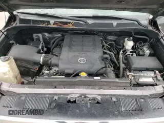 2017 Toyota Tundra SR5 with VIN 5TFRW5F16HX228719, listed as a Copart auction lot 83355554 with 136,672 mi miles and Clean title. Bid and sale history available at DreamBid. Image 12.