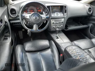 2010 Nissan Maxima SV z VIN 1N4AA5AP8AC805048, wystawiony jako Copart lot #58545115 z przebiegiem 230 707 mil mil oraz Czysty tytuł • Clean title. Historia ofert i sprzedaży dostępna na DreamBid. Obrazek 8.
