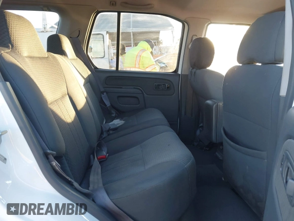 2002 Nissan Xterra XE z VIN 5N1ED28Y12C571994, wystawiony jako IAAI lot #41401574 z przebiegiem 141 383 mil mil oraz . Historia ofert i sprzedaży dostępna na DreamBid. Obrazek 8.
