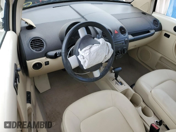 2009 Volkswagen Beetle S with VIN 3VWPW31C39M516920, listed as a Copart auction lot 55139905 with 66,322 mi miles and Salvage title. Bid and sale history available at DreamBid. Image 8.