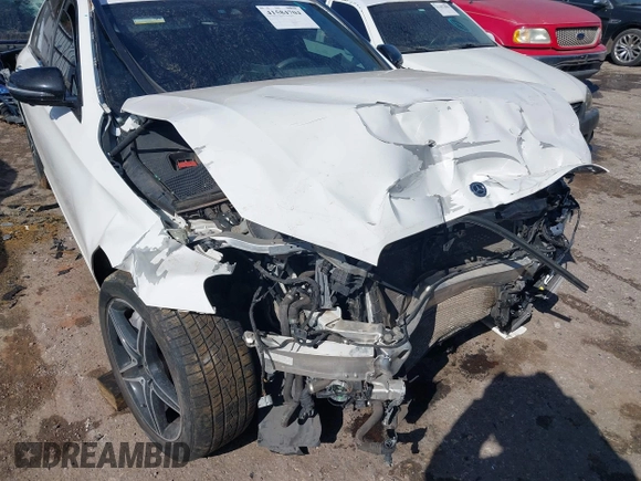 2019 Mercedes-Benz E-Class E 300 with VIN WDDZF4KB0KA581546, listed as a IAAI auction lot 41584704 with 86,014 mi miles. Bid and sale history available at carsss.com. Image 6.