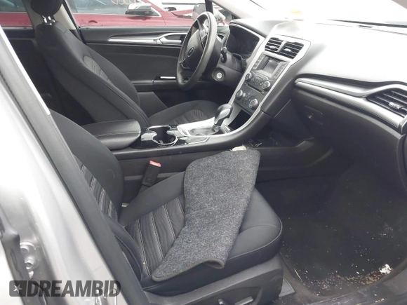 2016 Ford Fusion SE with VIN 3FA6P0H78GR250268, listed as a IAAI auction lot 41888301 with 69,561 mi miles and . Bid and sale history available at DreamBid. Image 5.