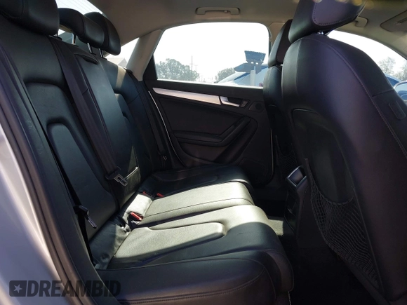 2011 Audi A4 Premium z VIN WAUAFAFL0BN039748, wystawiony jako IAAI lot #42323530 z przebiegiem 152 038 mil mil oraz . Historia ofert i sprzedaży dostępna na DreamBid. Obrazek 8.