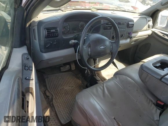 2005 Ford F-250 XL с VIN 1FTSX21585ED28951, выставлен на аукционе Copart как лот 55117845 с пробегом Не указан миль и Чистый • Clean title. История ставок и продаж доступна на DreamBid. Изображение 8.
